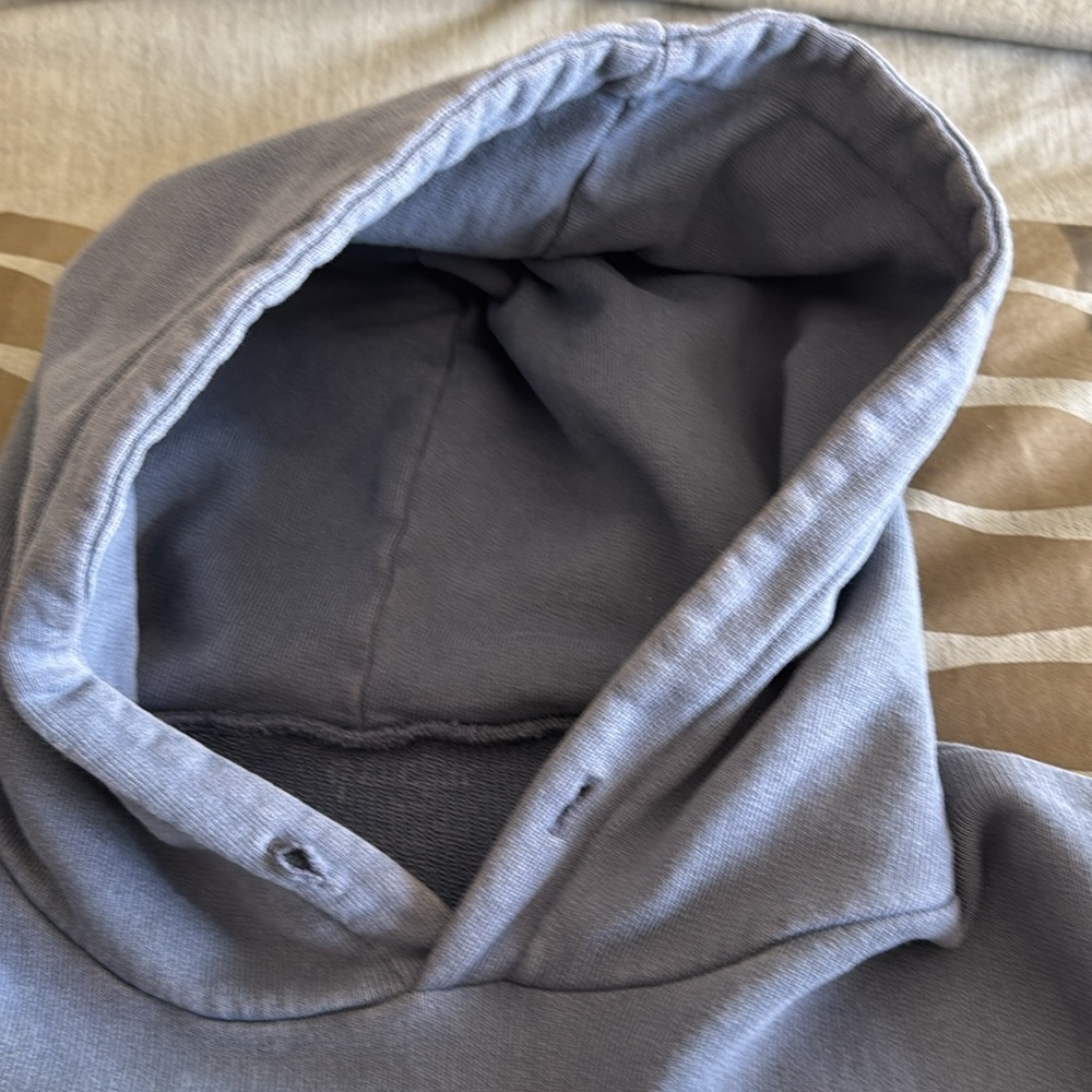 Sweatshirt - Picture 2 of 6